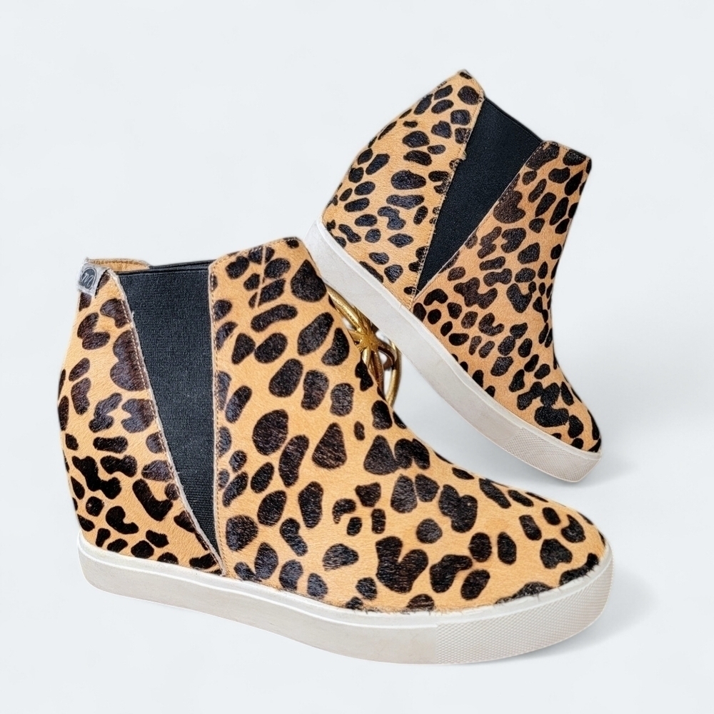 Coconuts by Matisse Lure Hidden Wedge Sneakers Calf Hair Leopard Print Size 7.5